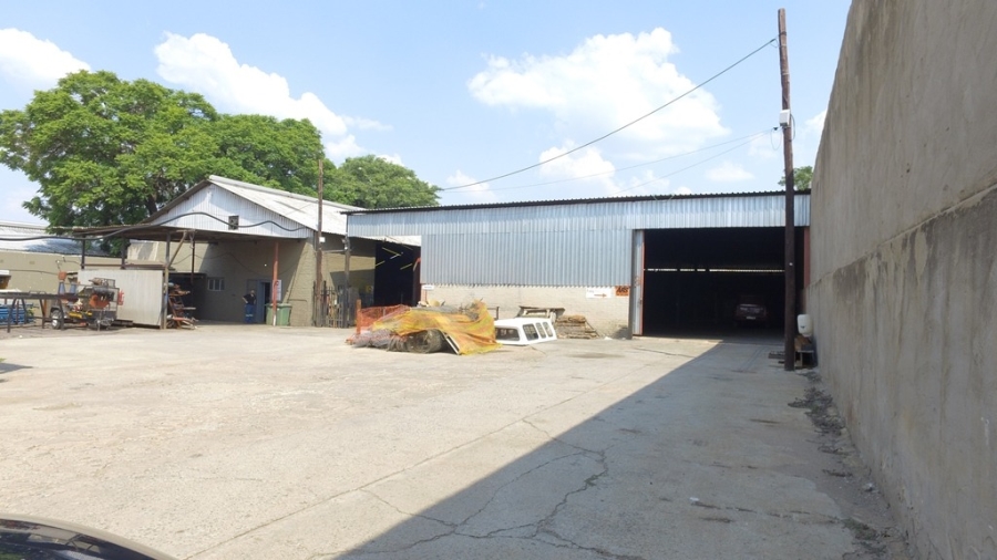 To Let commercial Property for Rent in Oos Einde North West